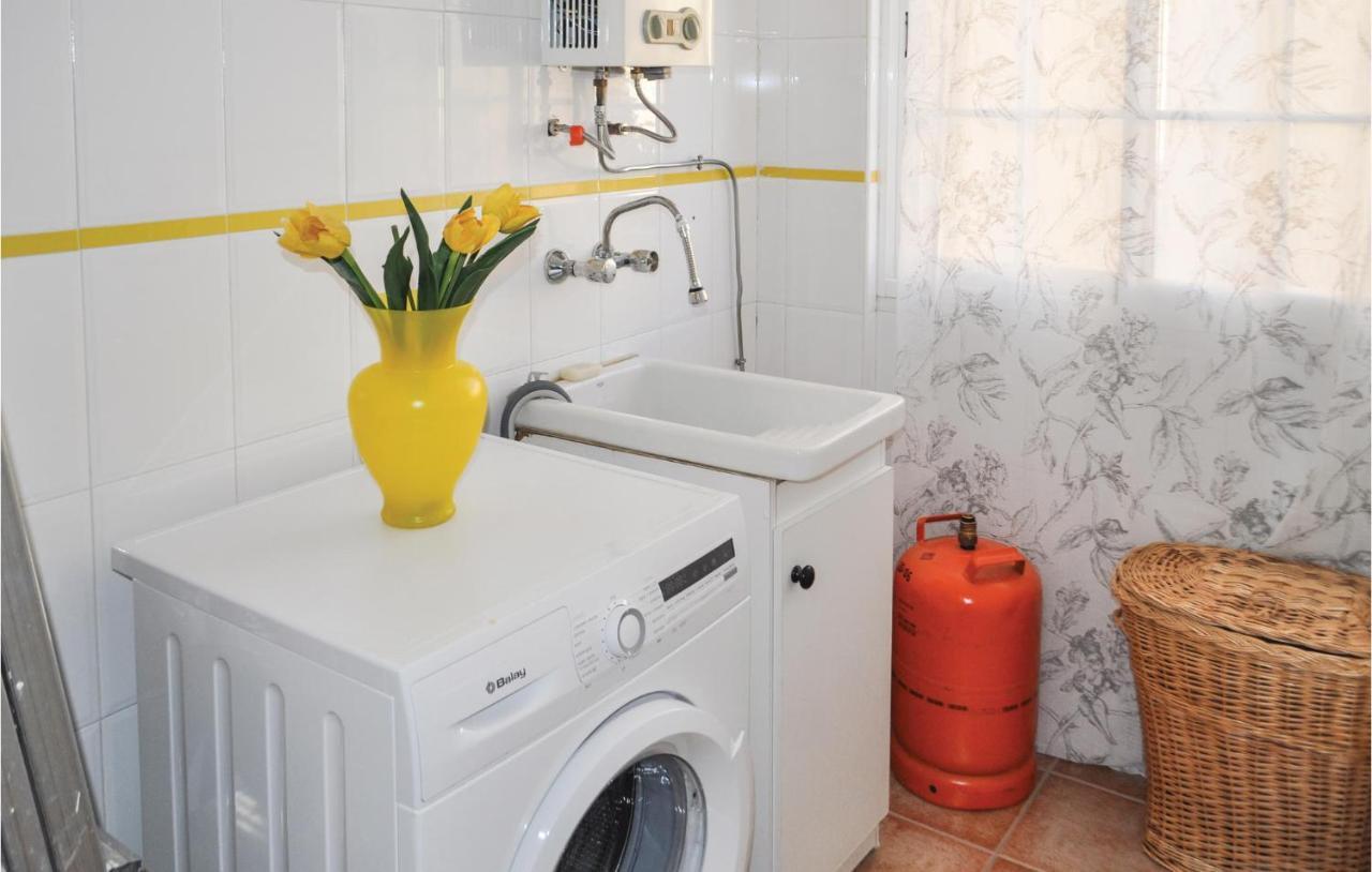 Cozy Home In Olivares With Outdoor Swimming Pool Luaran gambar